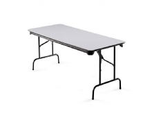 Folding table